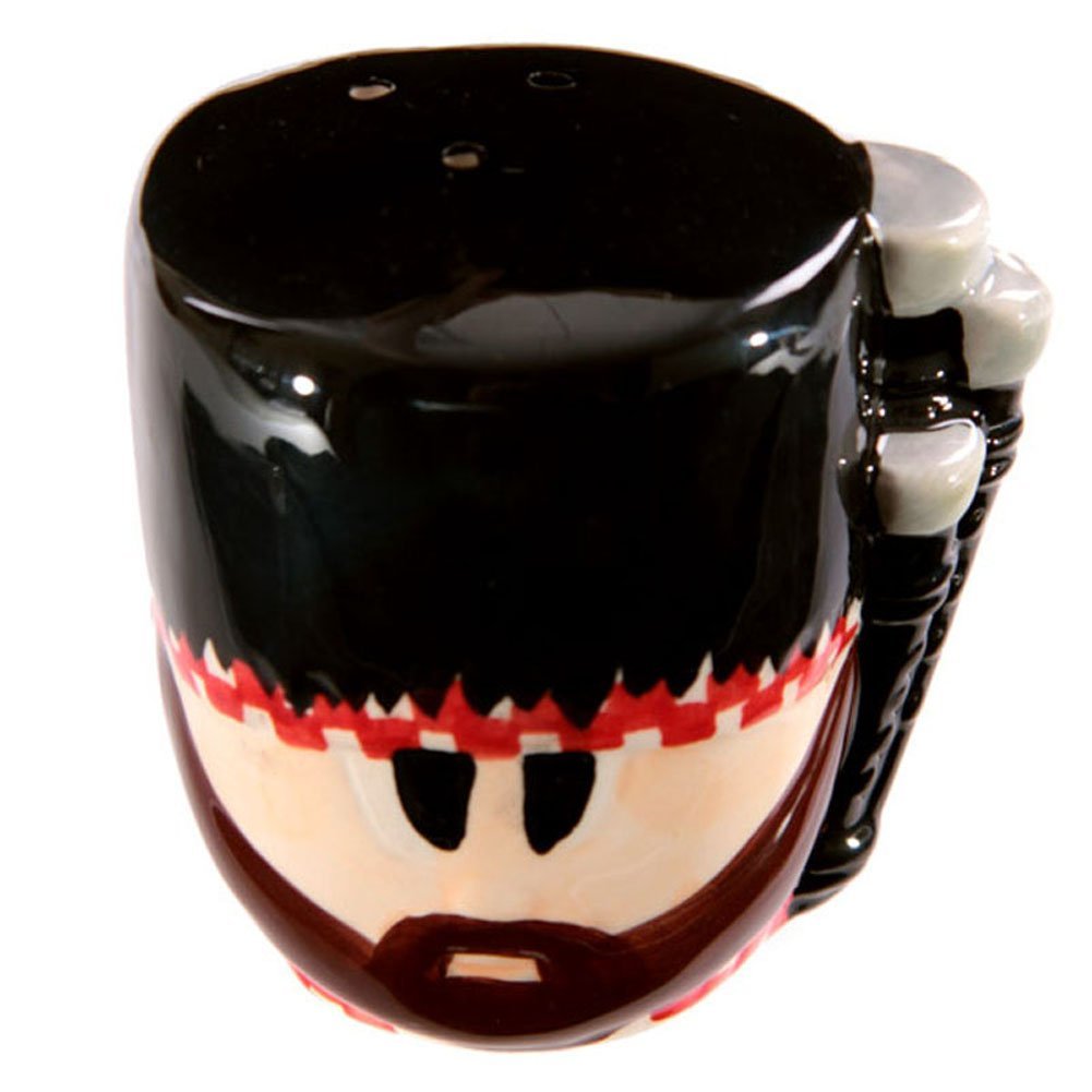 Scottish Piper Salt and Pepper Set - hanrattycraftsgifts.co.uk