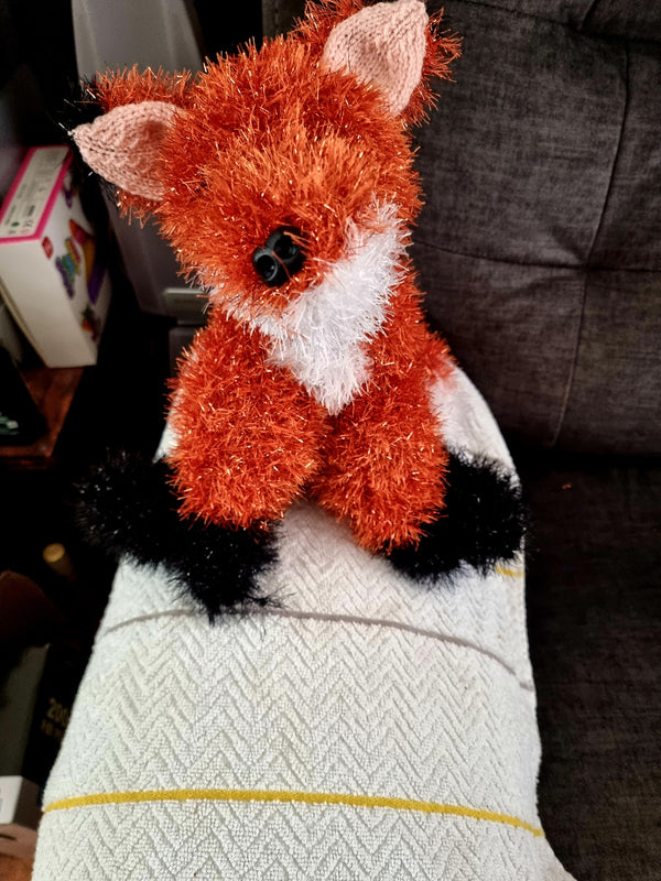 Mr fox handknitted        28cm height by width 31