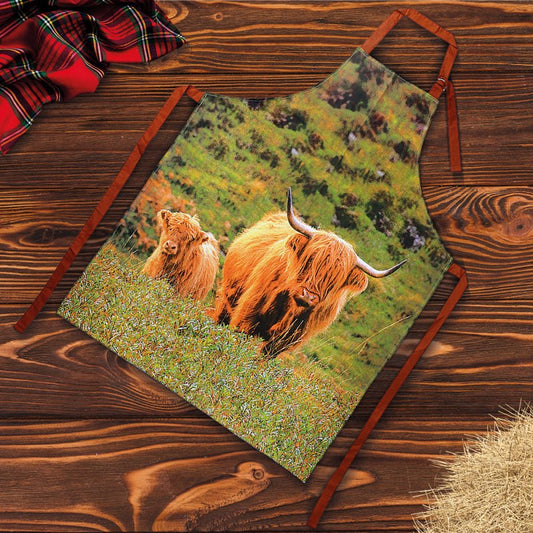 Lesser & Pavey Highland Cow & Calf   apron