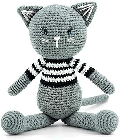 Imajo Banbe crocheted sitting cat