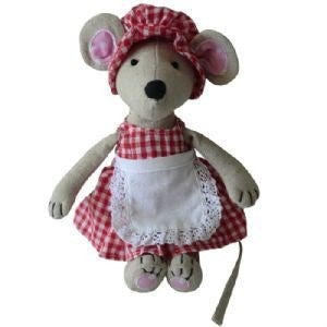 Powell Craft Medium Mouse with Hat, Dress & Apron - 21cm - hanrattycraftsgifts.co.uk