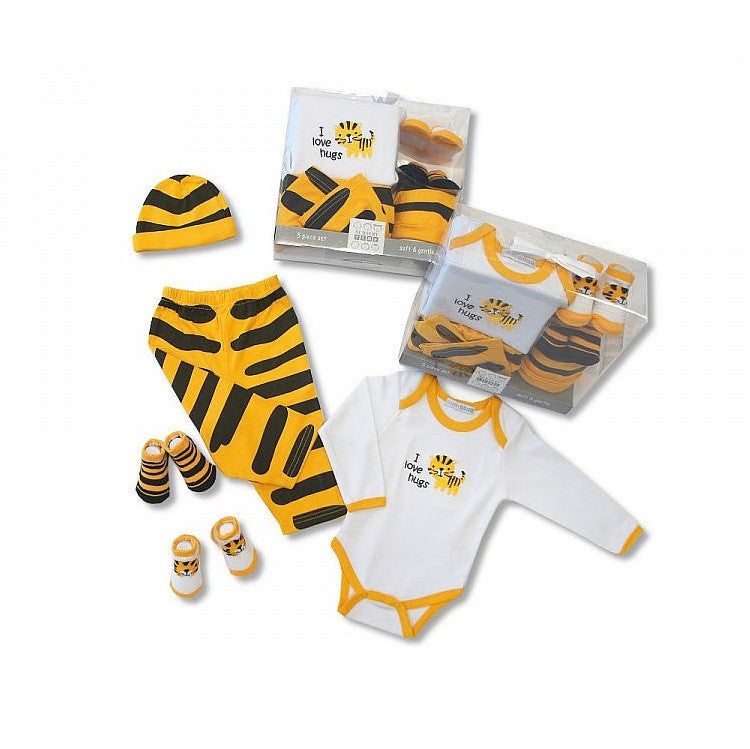 Baby 5 piece tiger gift set. For either a girl or boy. Newborn-3 months - hanrattycraftsgifts.co.uk