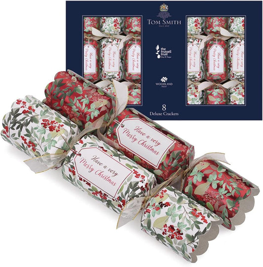 Tom Smith Pack of 8 Deluxe Red & White Traditional Holly & Ivy Charity Christmas Crackers 33cm
