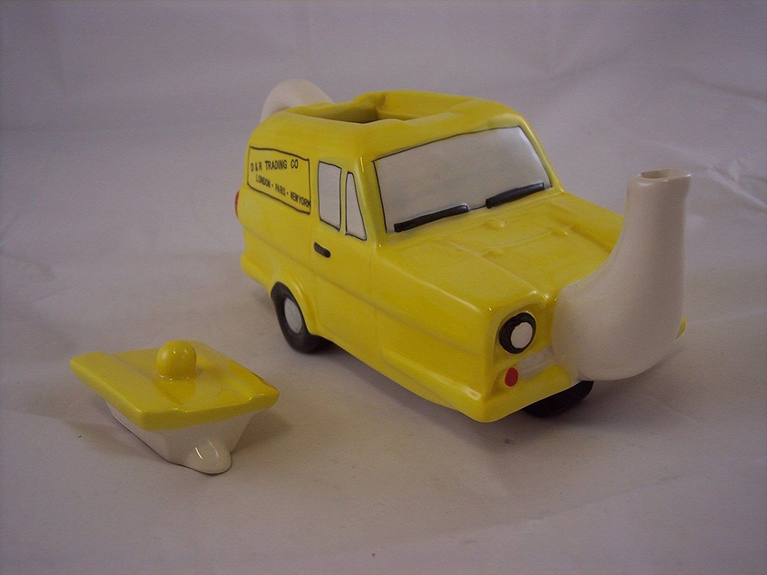 Three Wheeler Ornamental Tea Pot - hanrattycraftsgifts.co.uk