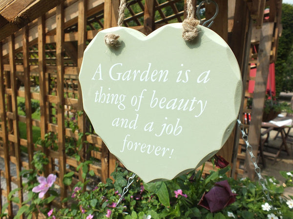 Wooden Heart - A Garden Is A Thing OF Beauty - Gift - hanrattycraftsgifts.co.uk