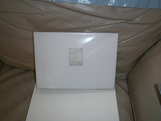 white wedding cake photo album (small) - hanrattycraftsgifts.co.uk