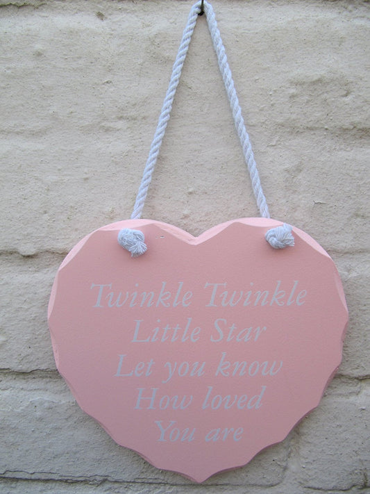 HEART SHAPED TWINKLE TWINKLE LITTLE STAR... SHABBY CHIC WOODEN HANGING PLAQUE - hanrattycraftsgifts.co.uk