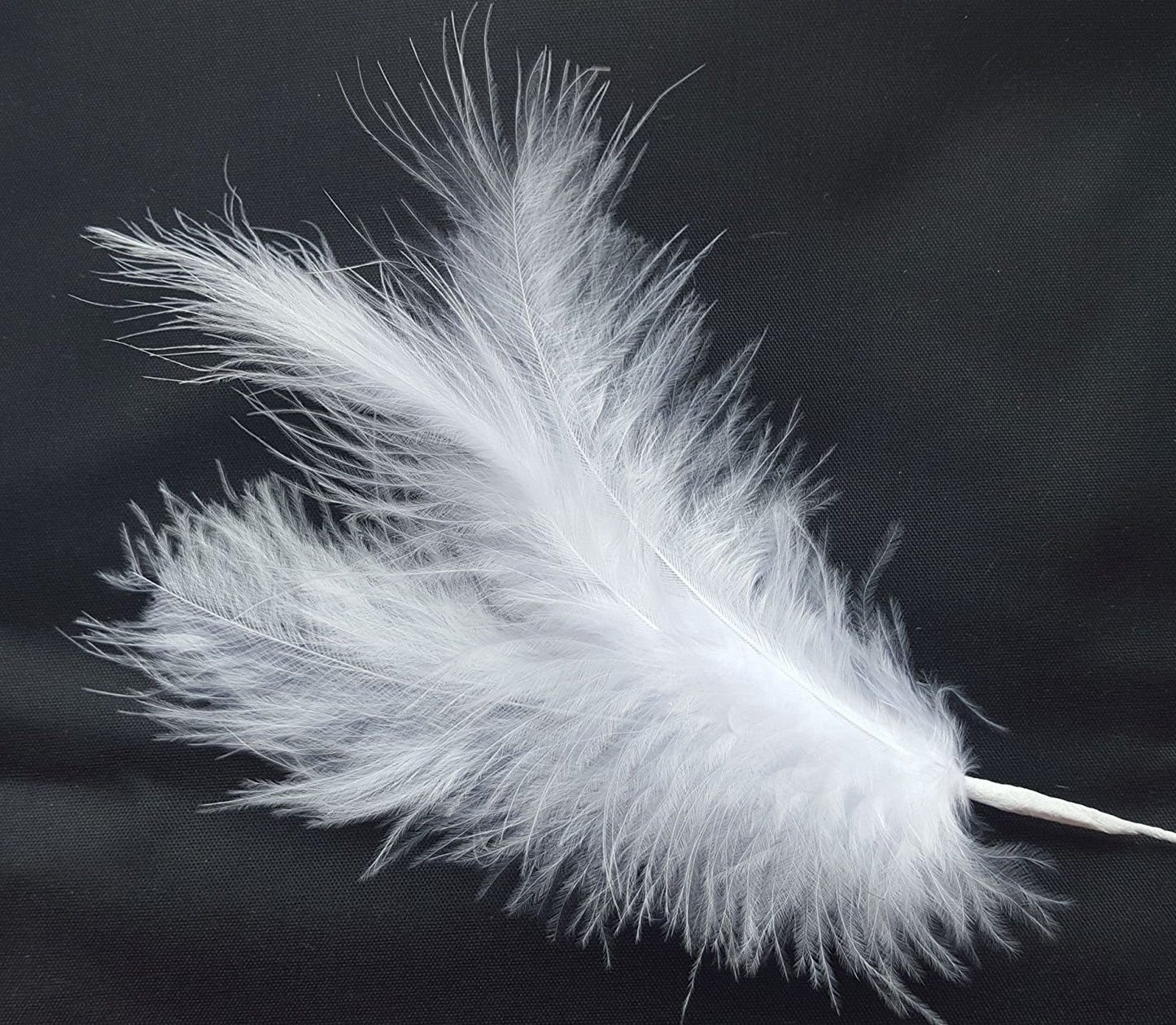 White 3 Feathers Spray - hanrattycraftsgifts.co.uk