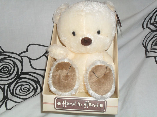 Soft Cuddle Toy Bear Color white - hanrattycraftsgifts.co.uk