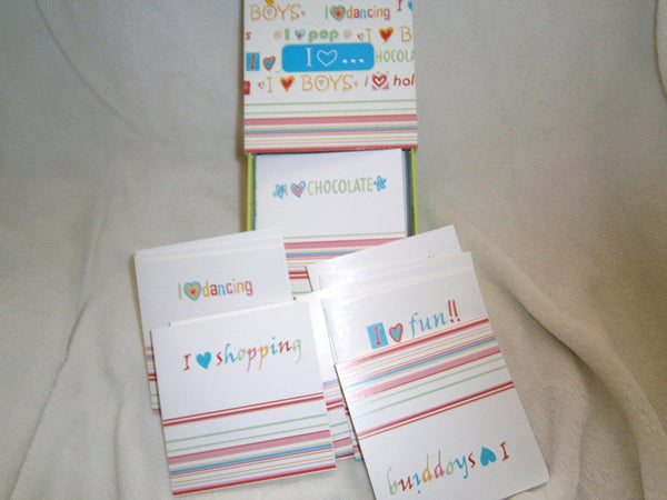 25 fun notecards and envelopes in a keepsake box - hanrattycraftsgifts.co.uk
