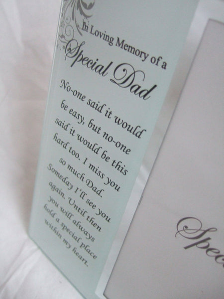 "In Loving Memory, Special Dad" Memorial Glass 6"x4" (15x10cms) Photo Frame with Sentimental Verse - hanrattycraftsgifts.co.uk